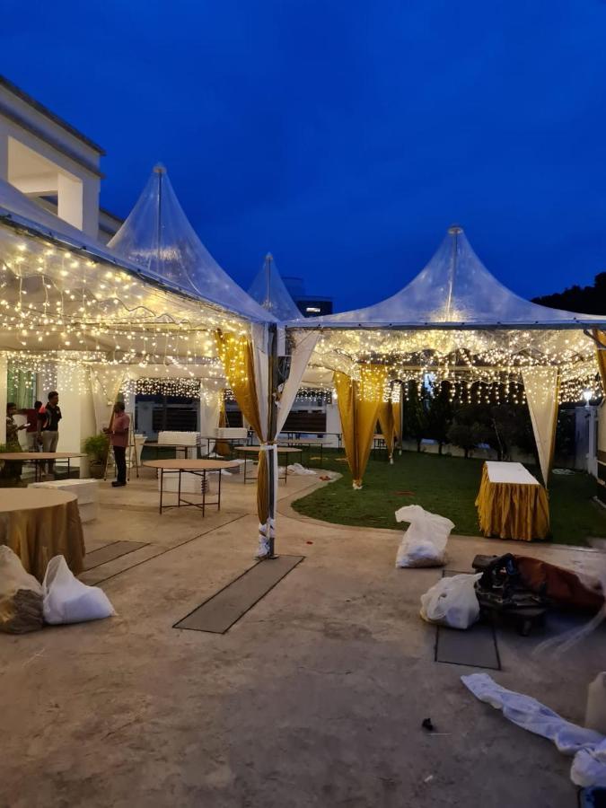 6, Persiaran Tanjung Bunga 3 Vila Batu Ferringhi Exterior foto