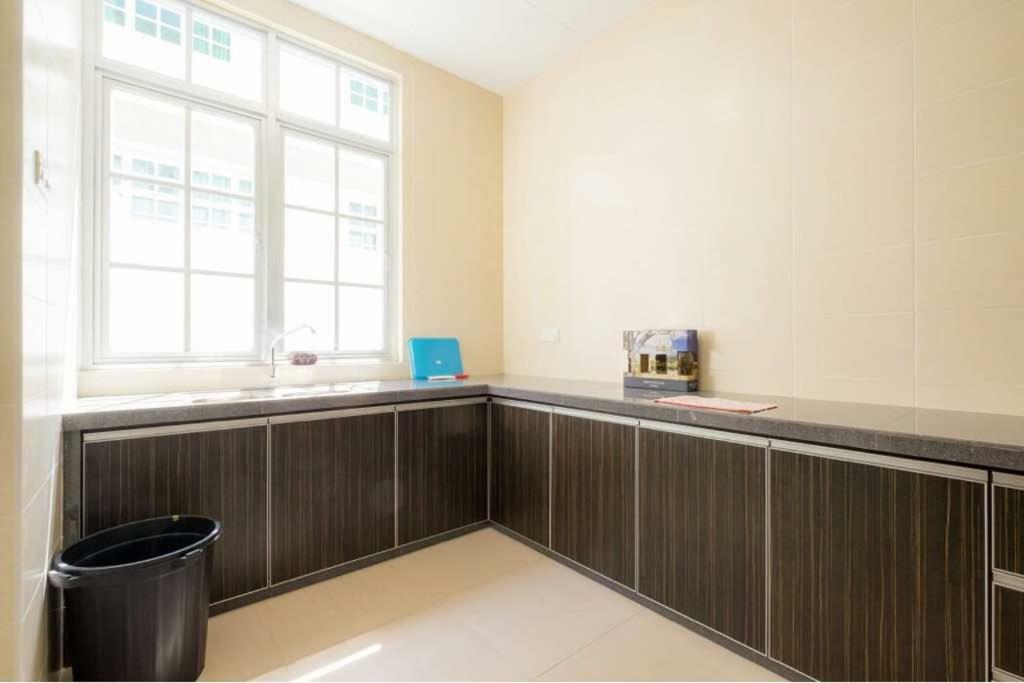 6, Persiaran Tanjung Bunga 3 Vila Batu Ferringhi Exterior foto