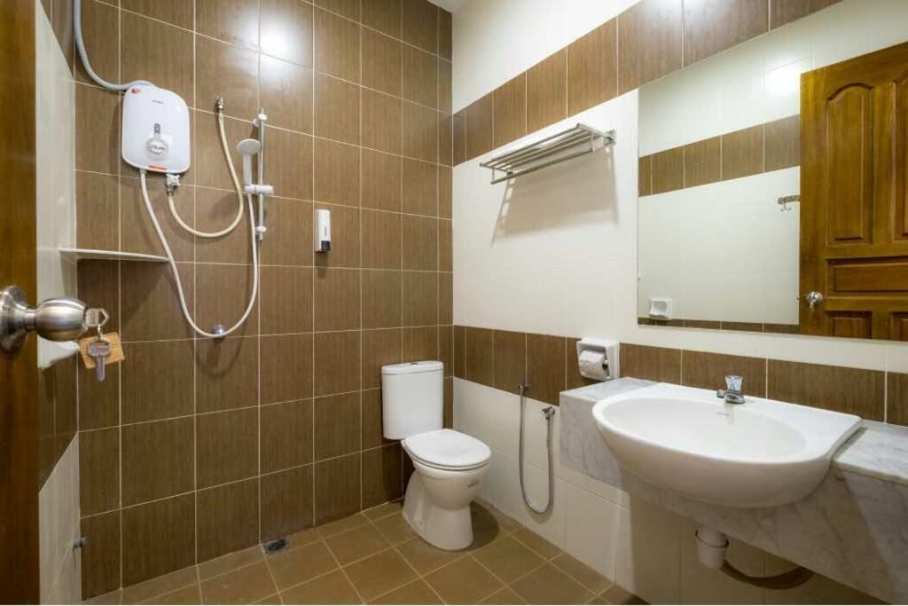 6, Persiaran Tanjung Bunga 3 Vila Batu Ferringhi Exterior foto