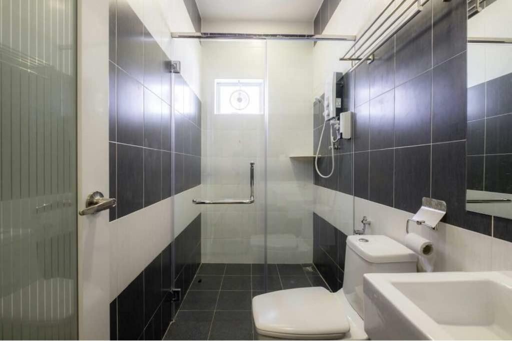 6, Persiaran Tanjung Bunga 3 Vila Batu Ferringhi Exterior foto