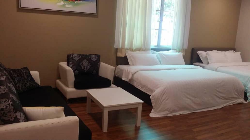 6, Persiaran Tanjung Bunga 3 Vila Batu Ferringhi Exterior foto